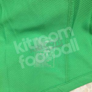 2008-09 Barcelona Goalkeeper Player Issue Shirt #1 V. VALDES Champions League - Image 3