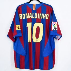 2005-06 Barcelona Home Shirt Nike #10 Ronaldinho (Good) XL - Image 1