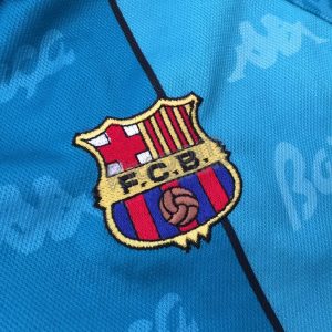 1995-97 Barcelona Away Shirt Kappa (Mint) L - Image 4