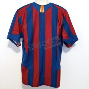2005-06 Barcelona Home Shirt Nike (Mint) M - Image 2