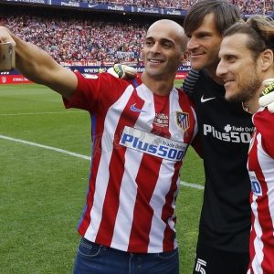 2016-17 Atletico Madrid Compromisos por la paz Match Patch - Image 3