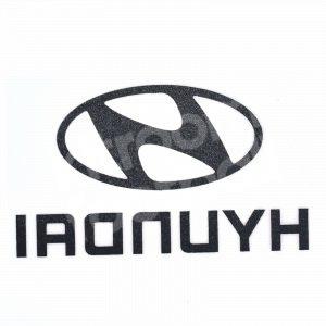 Original Player Issue 2019-20 Atlético Madrid Hyundai Red Sponsor Patch - Image 3