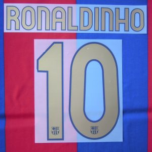 2006-07 Barcelona Player Issue Name Set Sipesa - #10 RONALDINHO