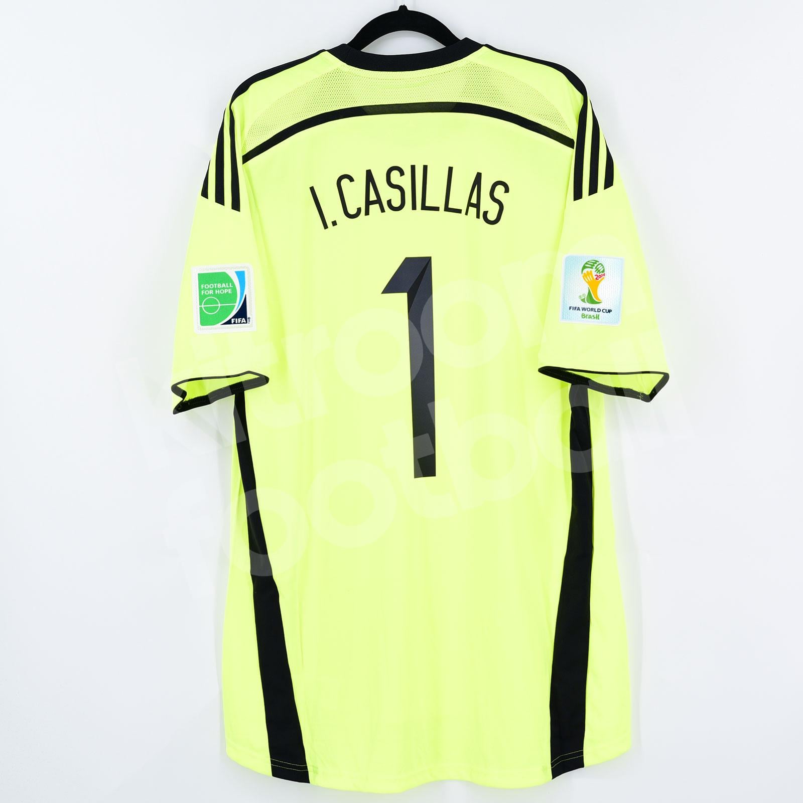 2014-spain-world-cup-2014-goalkeeper-shirt1676980537