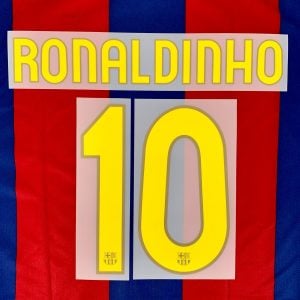 Official Reissue 2007-08 Barcelona Name Set #10 RONALDINHO Sipesa - Image 1