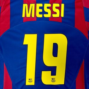 2004-06 Barcelona Name Set Repro - #19 MESSI (Home CL)