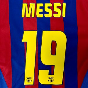 2005-06 Barcelona Home Name Set #19 MESSI Repro