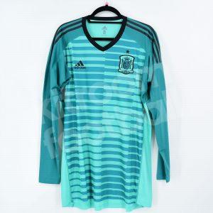 2018 Spain Goalkeeper Shirt Player Issue Green Size 8 L/S - Image 1