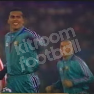 1996-97 Barcelona Away Shirt Cup Winners Cup #9 RONALDO Kappa - Image 3