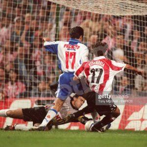 1998-99 Ath. Club Bilbao Home Shirt #17 ETXEBERRIA Signed - Image 4