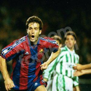 1995-96 Barcelona Home Shirt Kappa #9 KODRO (Very Good) L - Image 4