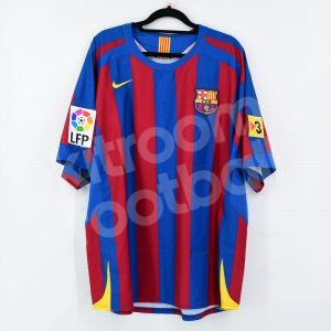 2005-06 Barcelona Home Shirt #19 MESSI (Very Good) L - Image 3