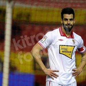 2012-13 Sevilla FC Home Shirt #9 A. NEGREDO Match Worn Signed - Image 4