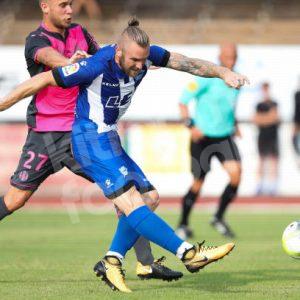 2017-18 Alaves Home Shirt #8 KATAI Kelme Match Worn - Image 4