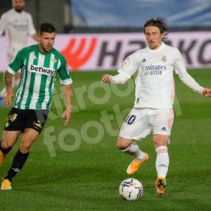 2020-21 Real Madrid Home Shirt #10 MODRIC Match Worn La Liga - Image 4