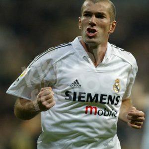 2004-05 Real Madrid Home Shirt #5 ZIDANE *New* L - Image 4