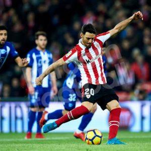 2017-18 Athletic Bilbao La Liga Home Shirt #20 ADURIZ (New Balance) (Size M) - Image 4