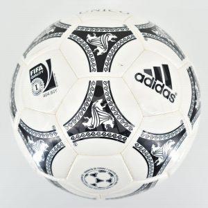 Adidas Etrusco Unico Match Ball Final Wembley Champions League 1992 Repro (Not Retain Air) - Image 3