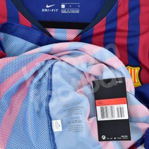 2018-19 Barcelona Home Shirt *BNWT* L - Image 4