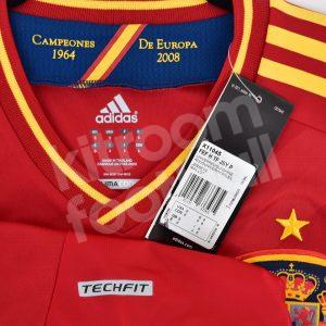EURO 2012 Spain Home Shirt Player Issue Techfit BNWT Size 6 - Image 4