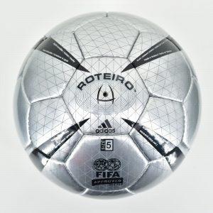 Euro 2004 Portugal Adidas Match Ball Roteiro Retro Replica OMB - Image 3