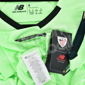 Official 2021-22 La Liga Athletic Bilbao Away Shirt #9 WILLIAMS (New Balance) (Size S) - Image 4
