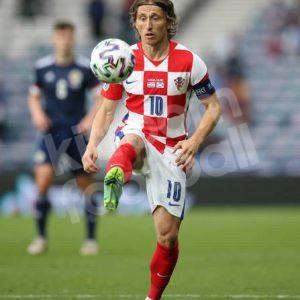 EURO 2020 21 Croatia Home Shirt #10 MODRIC BNWT Nike S - Image 5