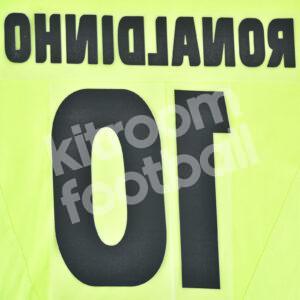 2004-06 Barcelona Away Name Number Set #10 RONALDINHO La Liga Repro - Image 3