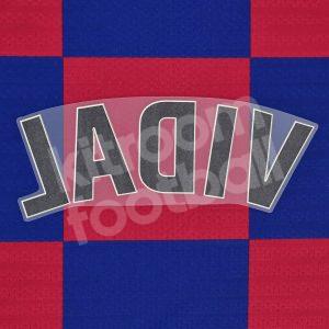 Original Player Issue 2018-20 Barcelona Home Name Block VIDAL - Image 3
