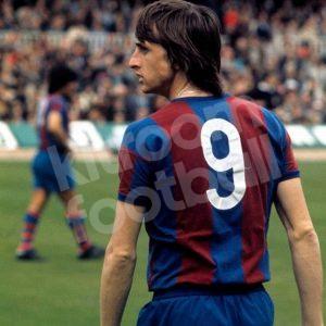 1970s Barcelona Home Shirt #9 CRUYFF (M) Official Retro Replica - Image 5