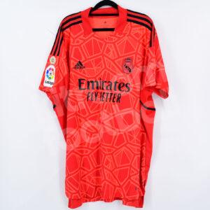 2022-23 Real Madrid Goalkeeper Shirt #1 COURTOIS La Liga Red BNWT XL SS - Image 3