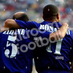 2002-03 Real Madrid Third Shirt #5 ZIDANE BNWT S Reversible - Image 5