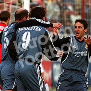 2001-02 Real Madrid Third Shirt #5 ZIDANE XL BNWT La Liga - Image 5