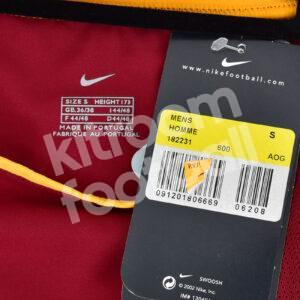 Official FIFA WORLD CUP 2002 Portugal Home Shirt #7 FIGO BNWT Nike Size S - Image 4