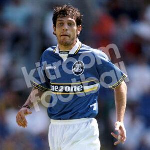 Official 1997-99 Everton Home Shirt Umbro Size L Excellent - Image 5