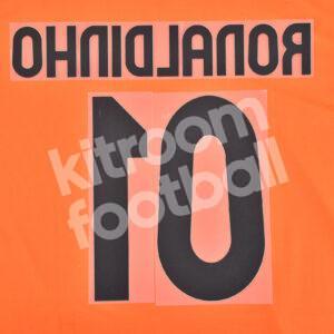 2007-08 Barcelona Third Name Number Set #10 RONALDINHO Repro v1 - Image 3