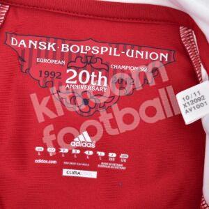 EURO 2012 Denmark Home Shirt Player Issue Techfit (Size Large) - Image 3