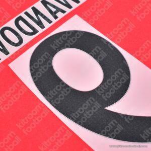 2016-18 Bayern Munich Home Name Set #9 LEWANDOWSKI (Repro) - Image 3