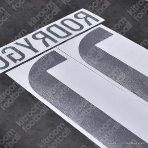 2025-26 Real Madrid Away Name Set #11 RODRYGO Cup (Repro) - Image 3