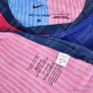 2024-25 UEFA Champions League Barcelona Player Issue Home Shirt #19 LAMINE YAMAL (Nike) (Size L) - Image 3