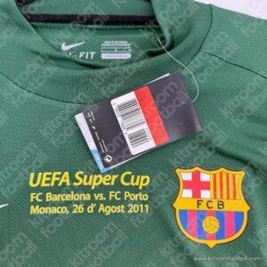 Official 2011-12 UEFA SuperCup Barcelona Goalkeeper Long Sleeve Shirt #1 Victor VALDES (Nike) (Size L) - Image 3