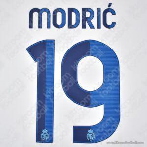 2012-13 Real Madrid Home Name Set #19 MODRIC (Repro)