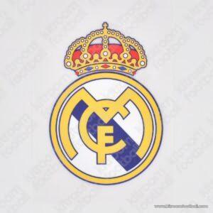 2003-04 Real Madrid Club Badge (Repro)