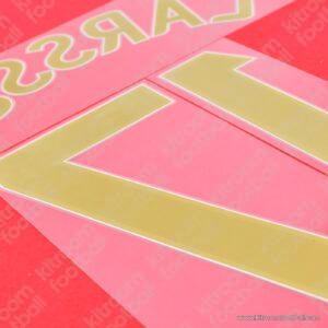 Official Reissue 2006-07 Manchester United Cup Home Name Set #17 LARSSON (Sporting ID) - Image 2